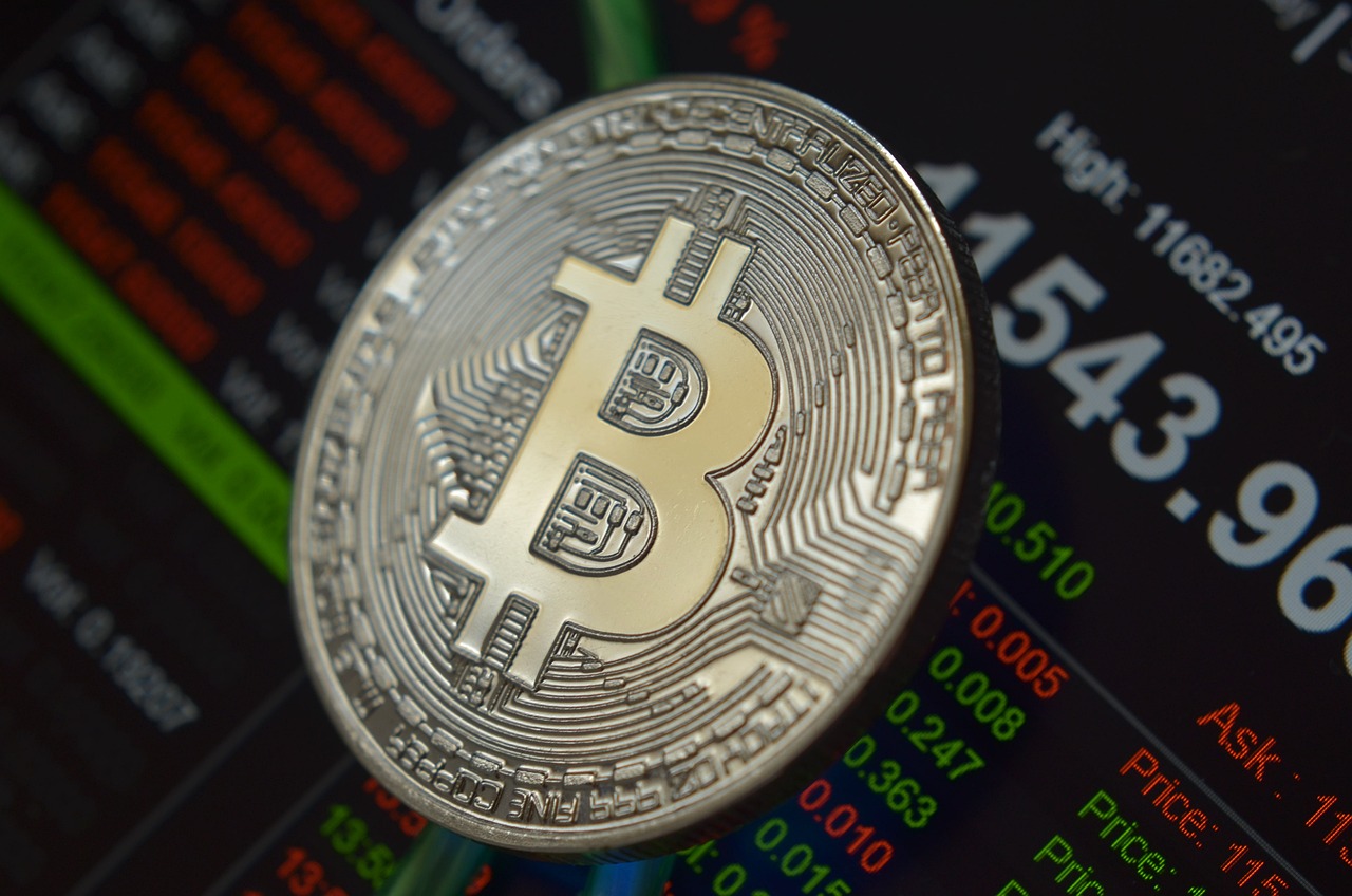 普京宣布俄乌战争复活节停火30小时！比特币涨破8.5万美元